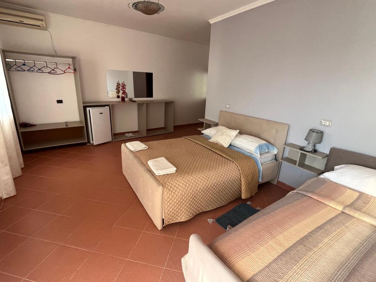 Blue Dream Holiday Hotel Vlorë Eksteriør billede